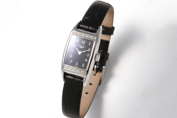 浪琴石英手表怎么回收比较好 停产的贝雅系列回收手表店收吗？