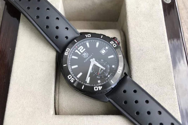 黑碳钛钢泰格豪雅手表回收报价可观 半价回收真不是难事