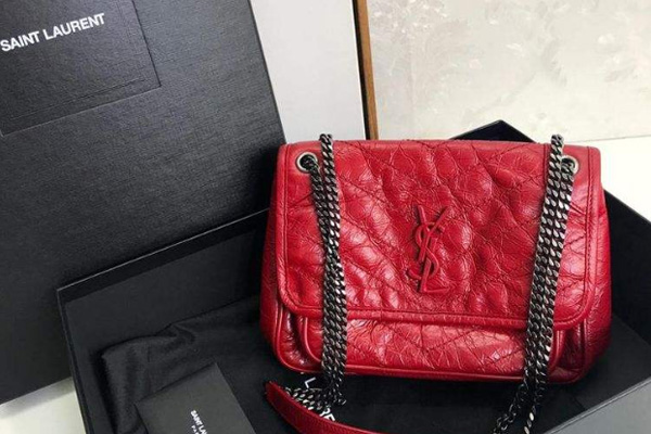 圣罗兰红色niki二手包包回收 别出心裁的款式让人大开眼界