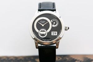 格拉苏蒂PANO名牌二手表回收一般多少钱 日期显示功能加分不大