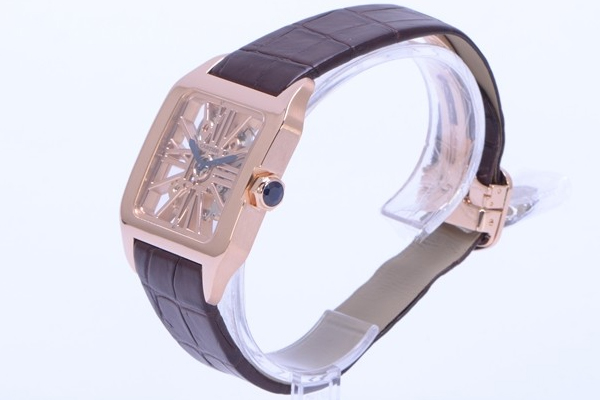 卡地亚镂空夜光表市场行情仍将偏暖 山度士普通旧手表怎么处理？