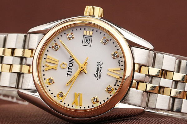 30年前买的梅花手表回收能卖多少钱