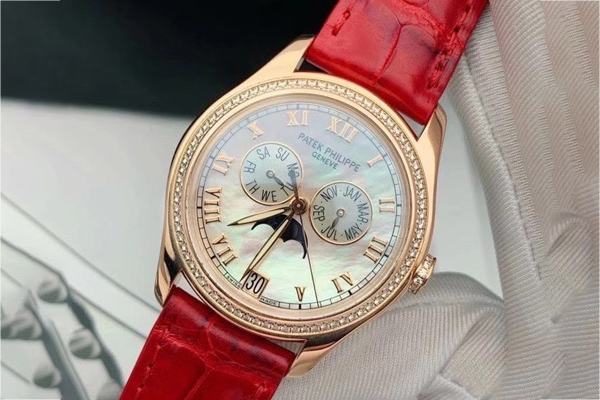 为何高端旧手表回收价格比亲民手表高