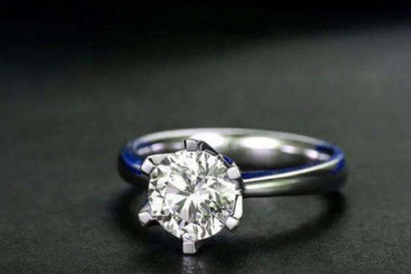 在六福珠宝2万多购买的钻石戒指回收价格是多少