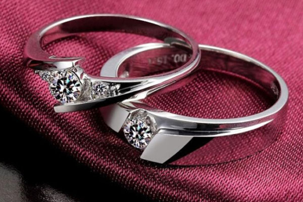 钻石戒指可以去专卖店里回收吗