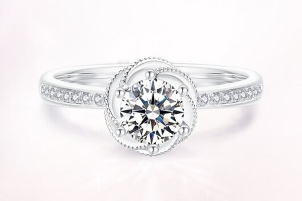 原价13万的钻石戒指能卖多少钱一个