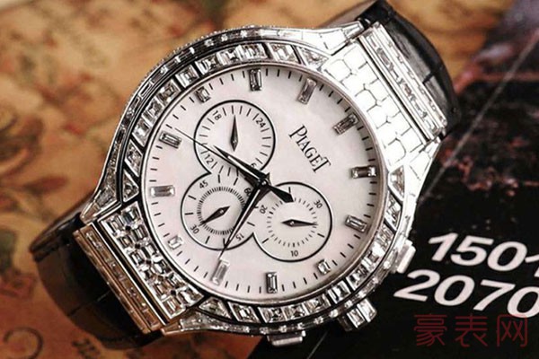 二手非凡珍品系列G0A35112手表的外观展示