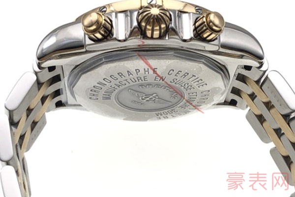 二手百年灵间金黑面罗马字刻度手表的表背展示