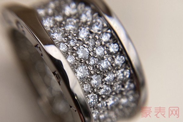 二手宝格丽B.ZERO1弹簧系列小蛮腰戒指钻石铺镶细节