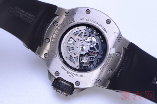 95新里查德米尔RM028手表背面图