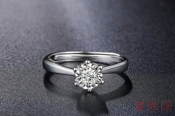 16000块钱的钻石戒指回收多少钱