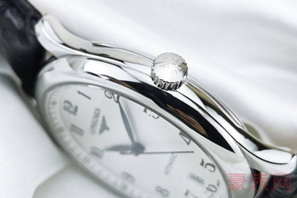 手表回收平台怎么对旧手表估价