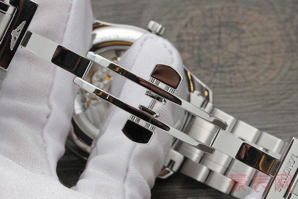 1万买的浪琴名匠手表回收价格如何