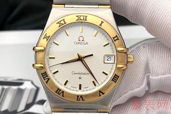 2、买了一块欧米茄5万多元的手表，现在值多少钱？ 