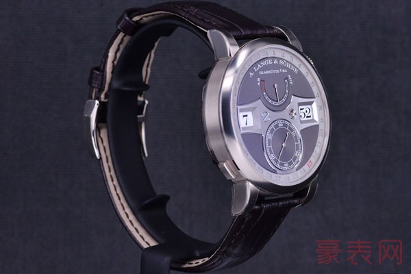 德系精密的朗格手表回收多少钱一块