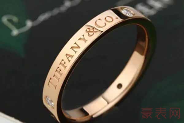 金au750钻戒回收多少钱和戒指材质有关吗