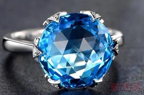 宝石跟钻石哪个更值钱 买谁用于求婚比较好
